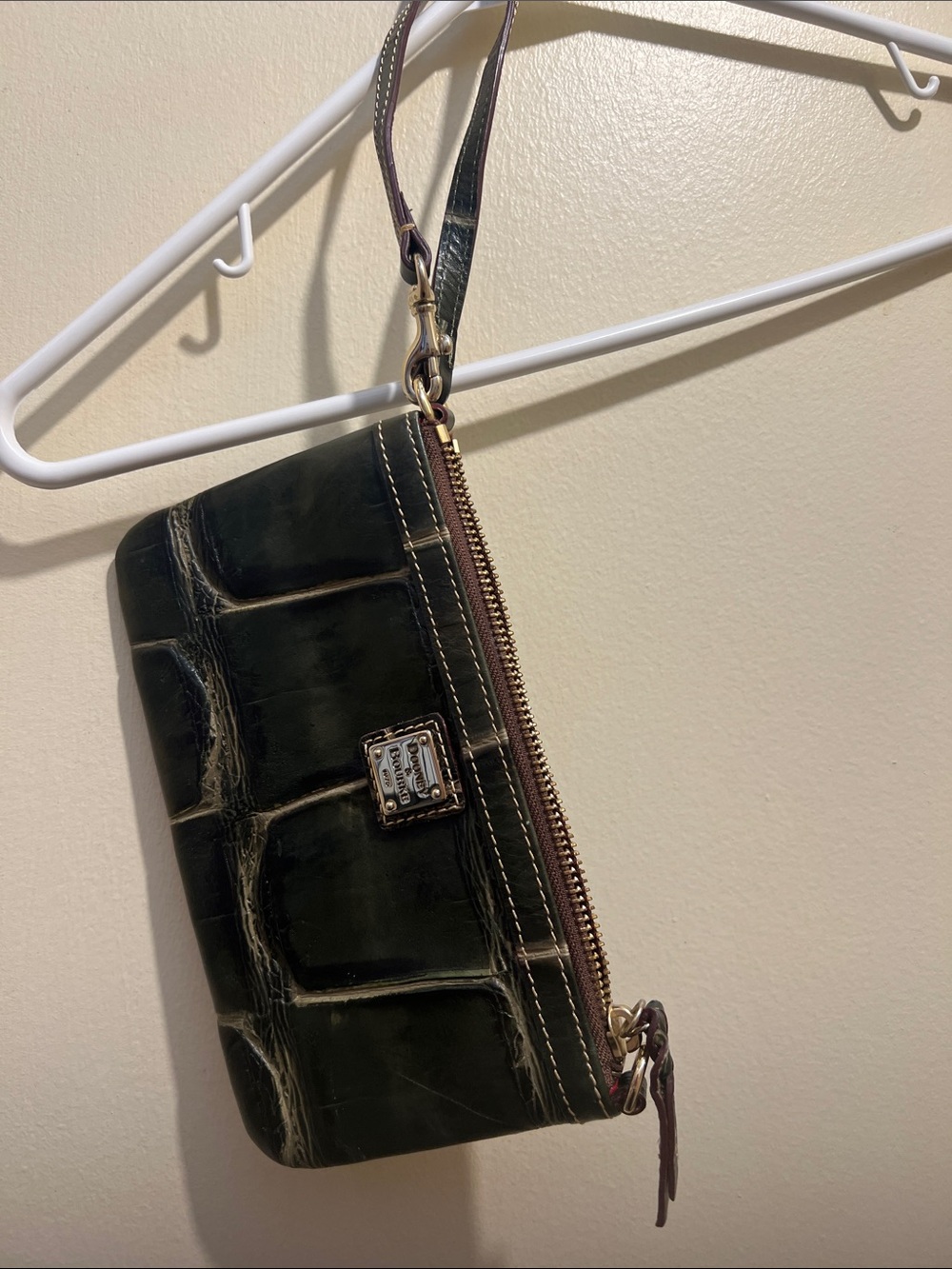 Dooney & Bourke Green Croc-Embossed Wristlet with Gold Hardware